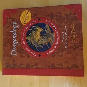 Dragonology - book and model set